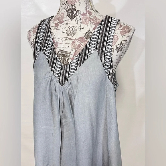 DOE & RAE Light blue Sleeveless embroidered top shift‎ dress size L. - Picture 2 of 14